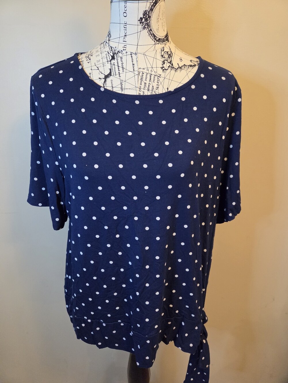 Talbots XL Navy Blue White Polka Dot Side Tie Blouse Short Sleeve Rayon Stretch